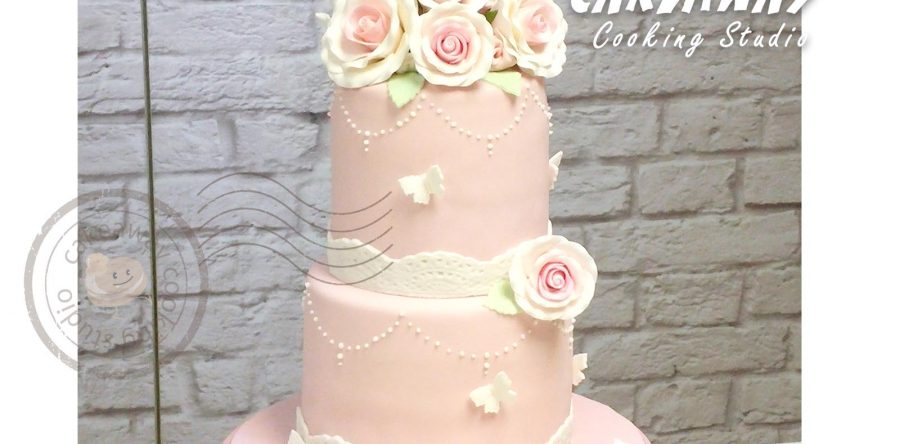 兩層結婚蛋糕 (玫瑰及牡丹)