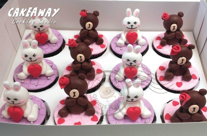 LINE Brown & Cony Cupcakes