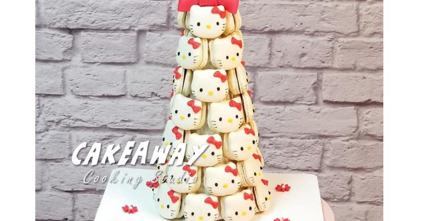 HELLO KITTY Macaron Tower
